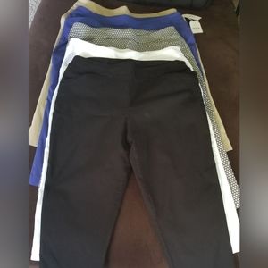 5 pair of Women's Capris, Size 12-14